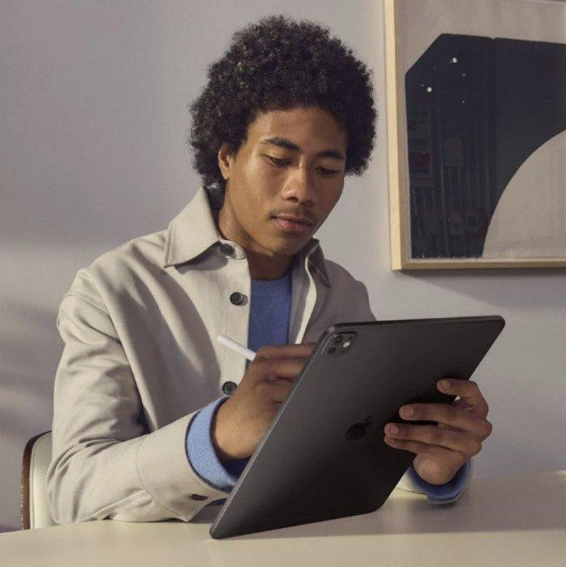 Apple Ipad Pro M5 13 Polegadas Wi-Fi Celular 256 GB Space Black